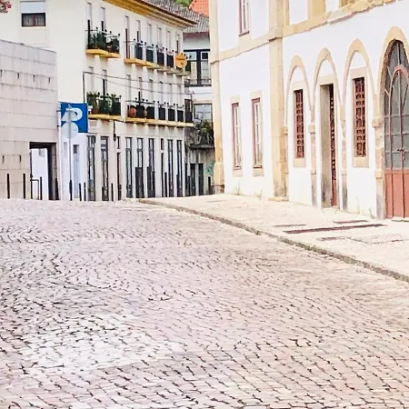 Pé Do Castelo Casinha - Pet Friendly&garage Tomar