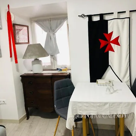 Pe Do Castelo Casinha - Pet Friendly & Garage *